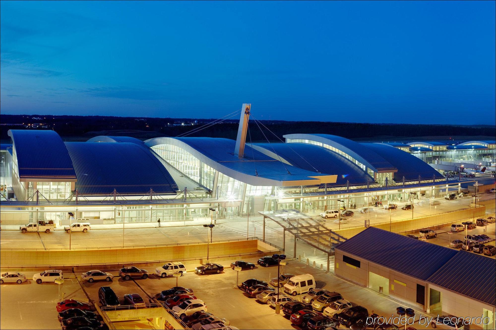 Rizzo Center, A Destination By Hyatt Hotel Τσάπελ Χιλ Ανέσεις φωτογραφία